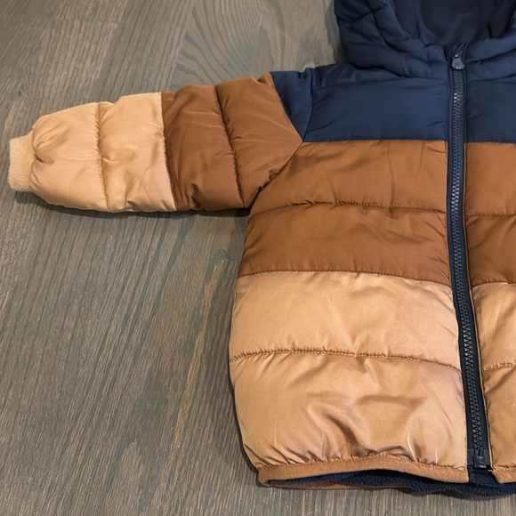 babyGap ColdControl Colorblock Puffer Jacket - Picture 6 of 7